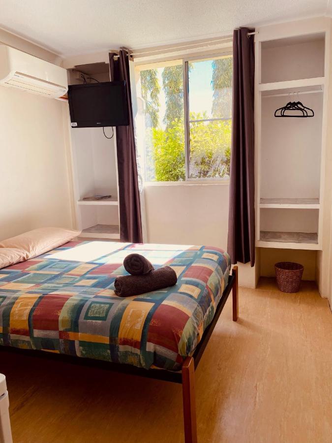 Accommodation @ Isa Маунт Айса Екстериор снимка